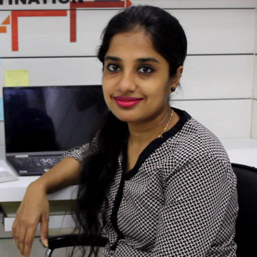 Shivani Gupta Headshot